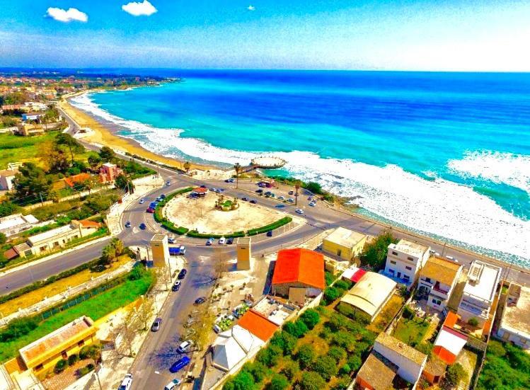 Sicily Holiday House Apartment Avola Bagian luar foto